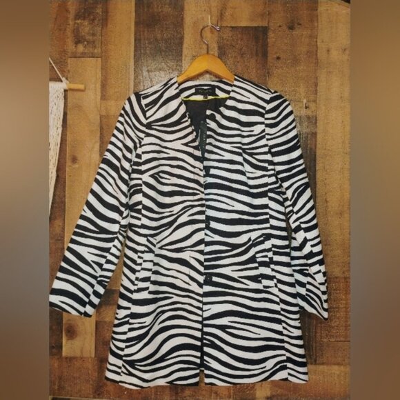 NWT Talbots Zebra Striped Pea Coat Button Jacket Size 4 Career Office - Picture 1 of 7